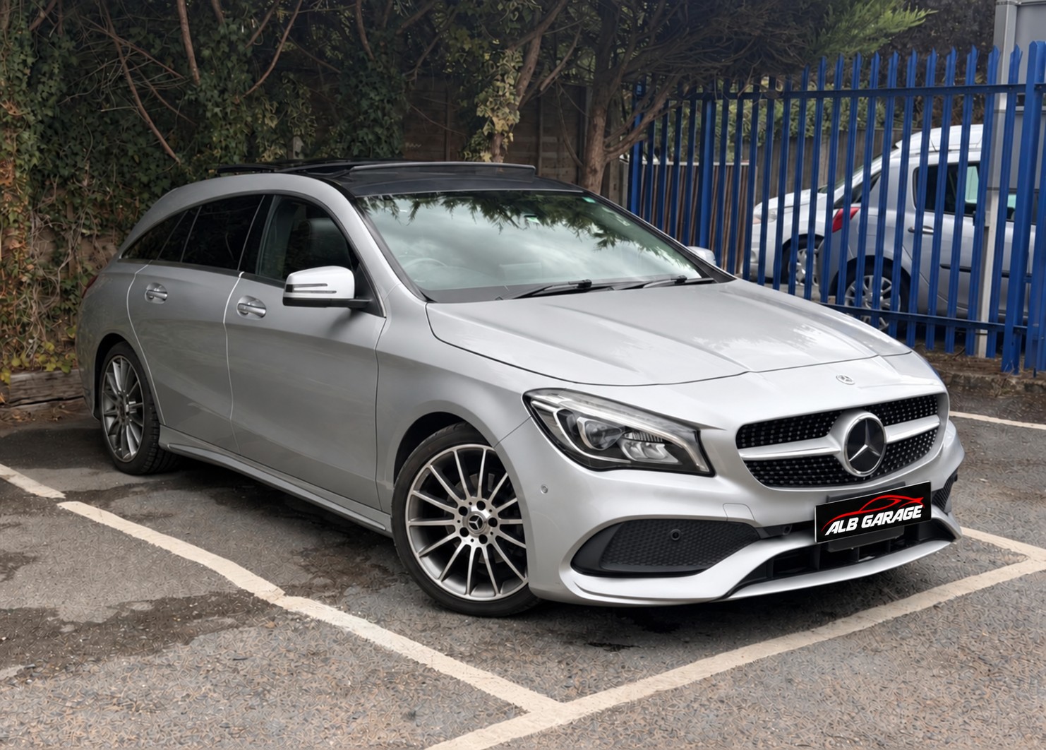 Front three-quarter view